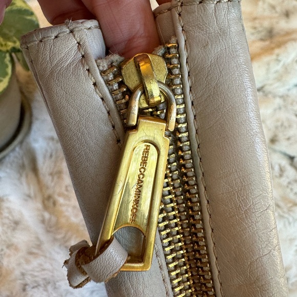 Rebecca Minkoff Swing Convertible Bag - Chanel Vibes! 💅 - Picture 14 of 16